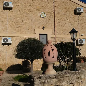 https://agriturismo-borgo-furma.sicilyhotelsitaly.net