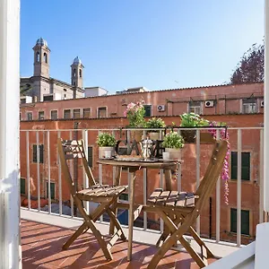 Apartment Townhouse By The Spanish Steps, Rome