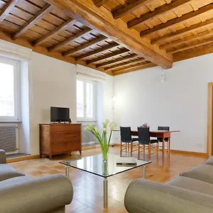 Apartment Pantheon, Rome